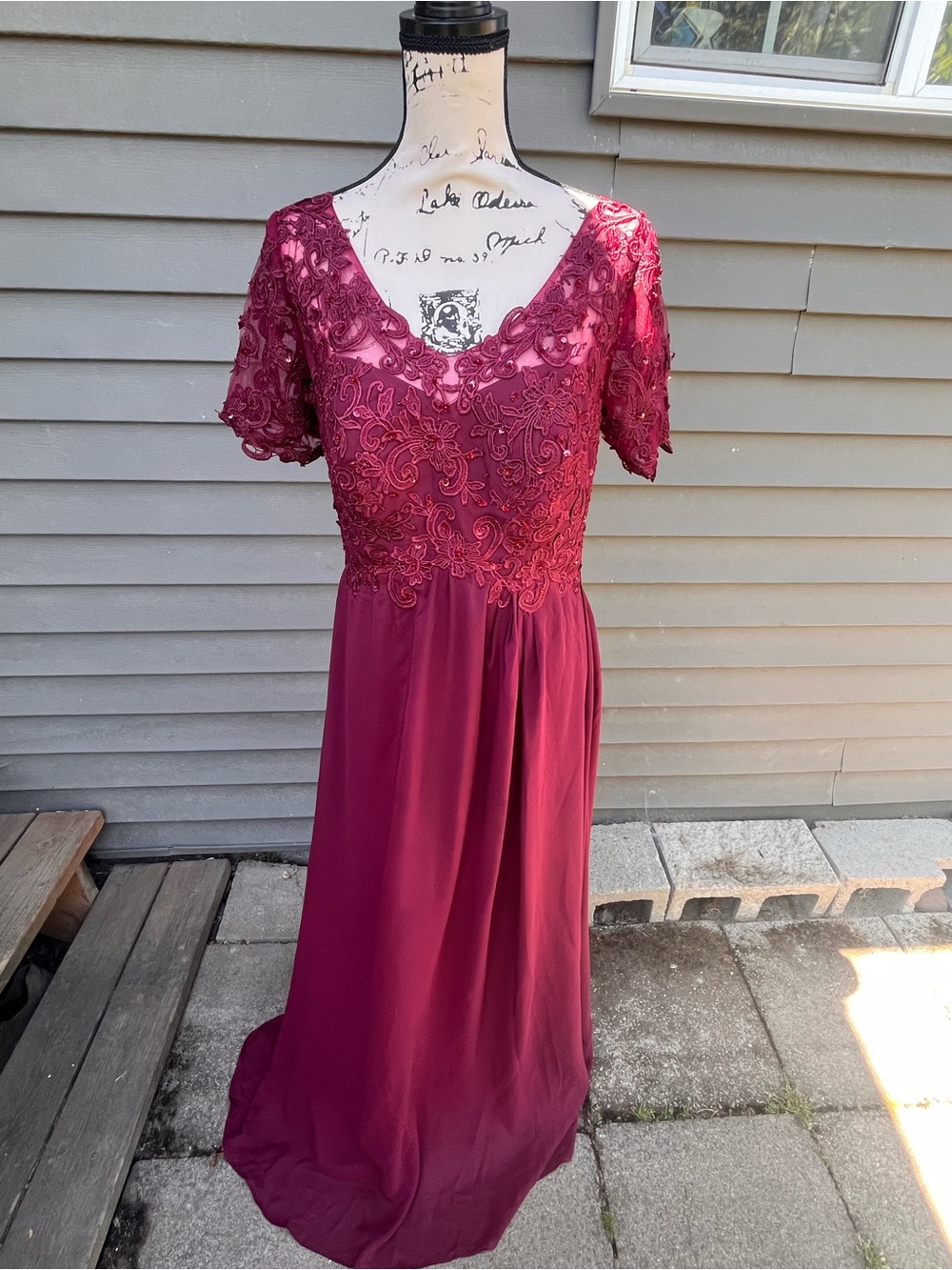 Elegant Burgundy Lace Bodice Evening Dress / Free Shawl